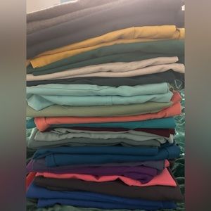 Figs Scrubs XS tops and XS Petite bottoms